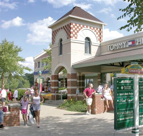 ABOUT GROVE CITY PREMIUM OUTLETS.